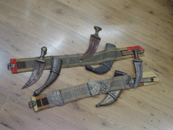 coltelli antichi orientali